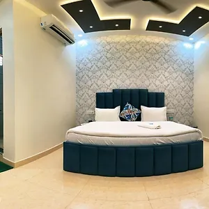 4* Hotel New & Restaurant