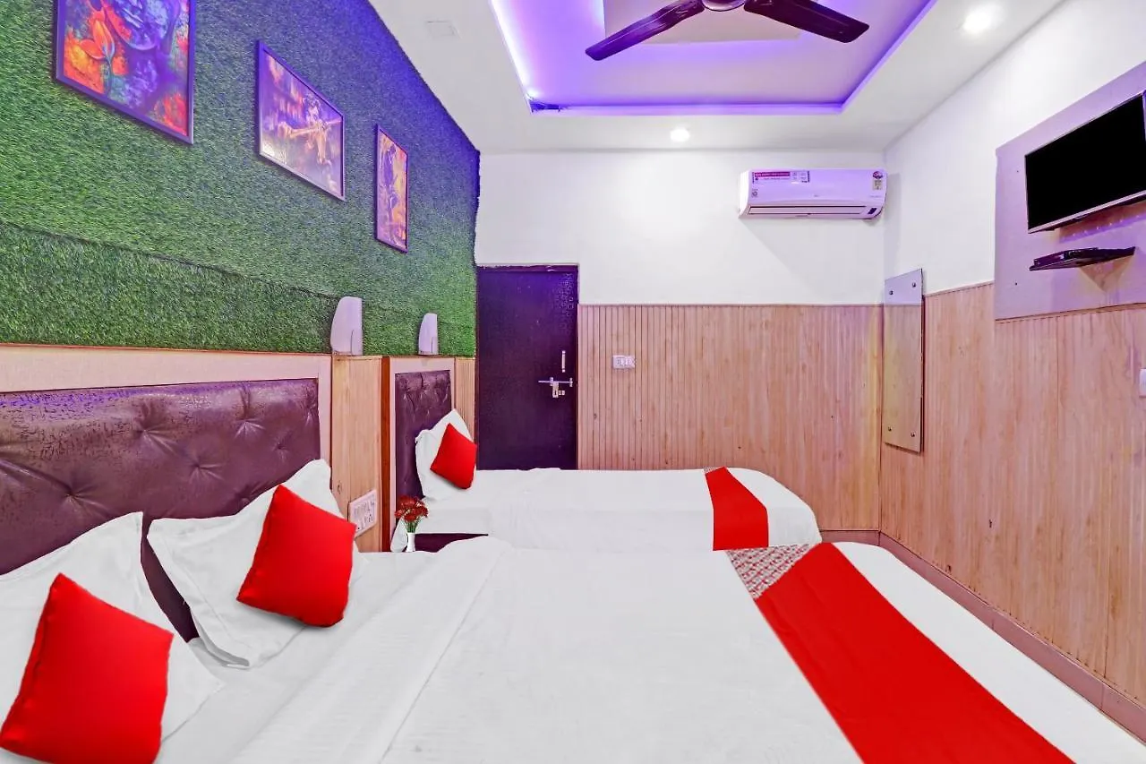 Oyo Flagship Green House Agra  India